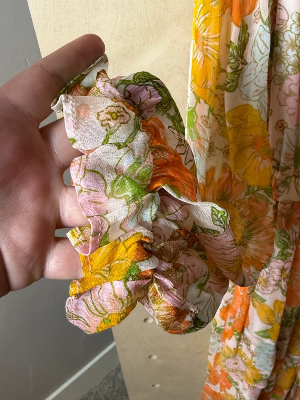 Gilner Farrar Floral Smocked Midi Dress – Size Small - Picture 4 of 8